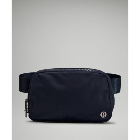 Lululemon 1L Black Everywhere Belt Bag – New Crossbody Waist Pack NWT - Picture 3 of 4